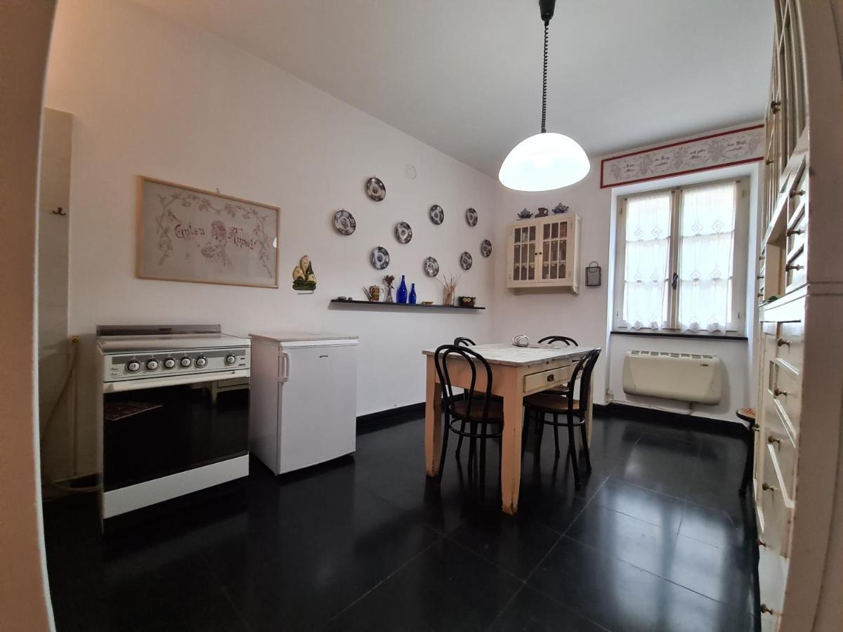 Mansarda a Finalborgo - fascino e tradizione Appartamento Finale Ligure Esterno foto
